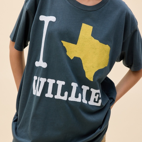 Daydreamer Tops - Daydreamer Willie Nelson Tee